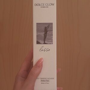 Dolce Glow ‘Lusso’ medium/dark tanning mousse
